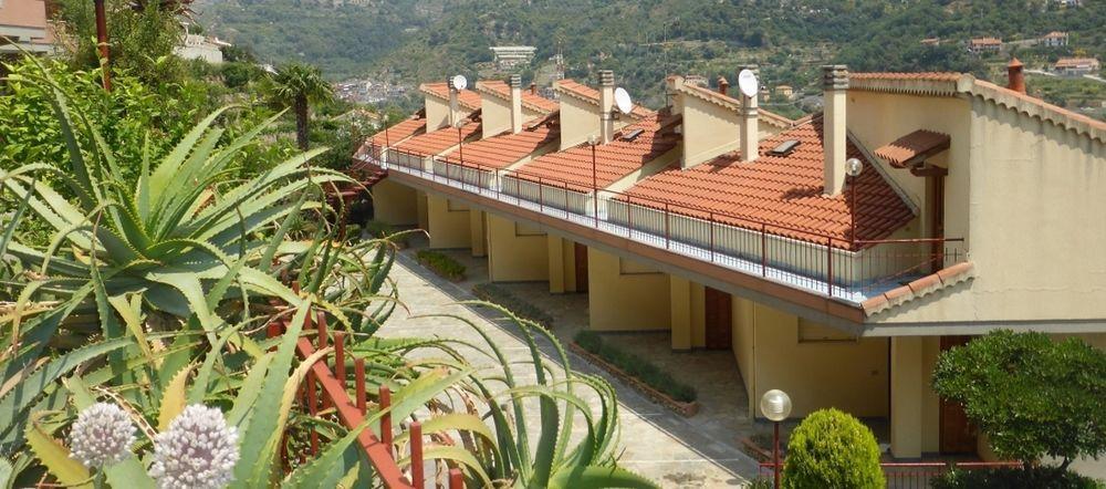 Residence Green Park Ventimiglia Exterior foto