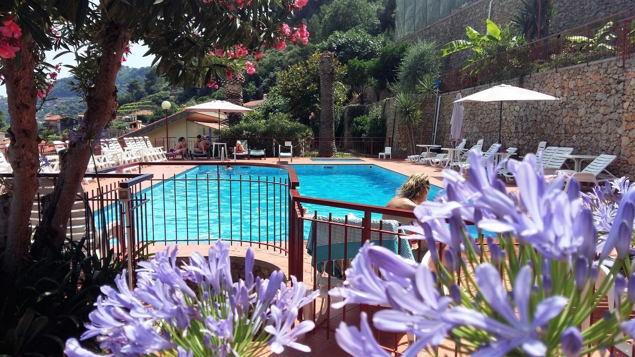 Residence Green Park Ventimiglia Exterior foto
