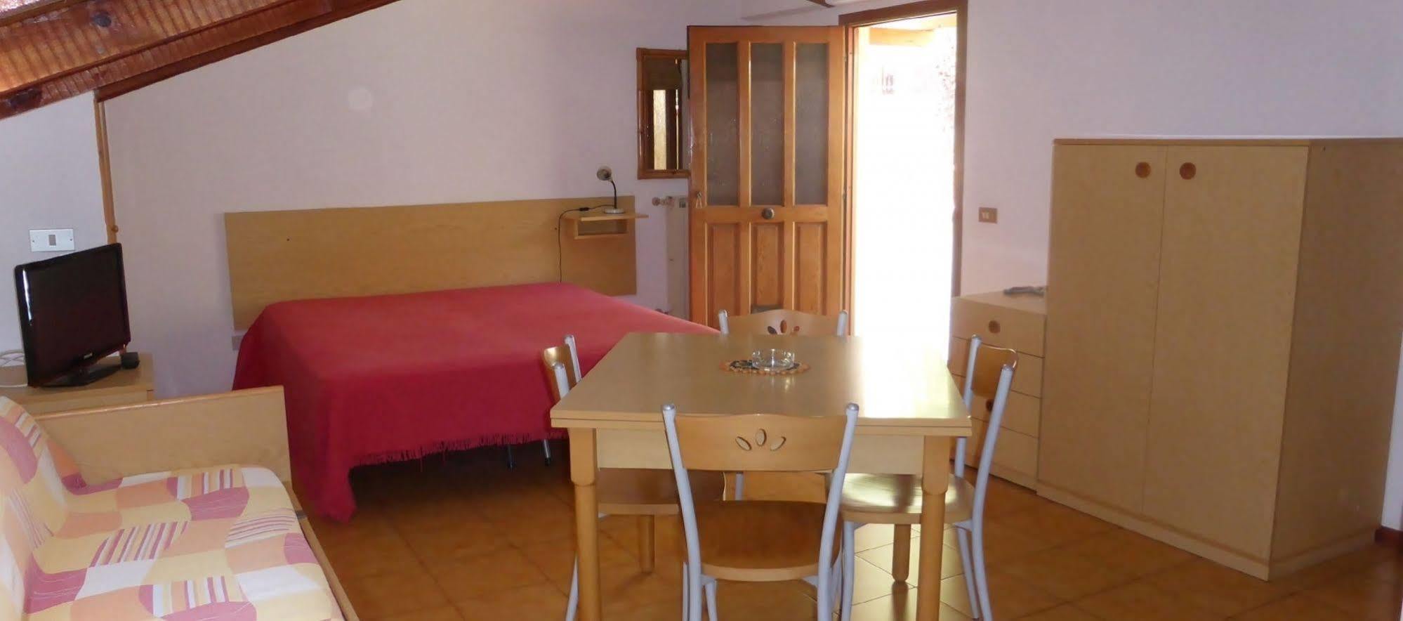 Residence Green Park Ventimiglia Exterior foto